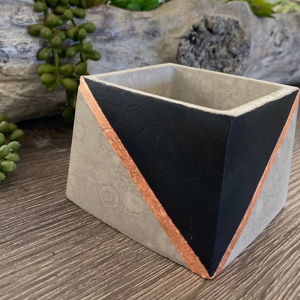 Industrial Modern handcrafted planters - Picture 2 of 9